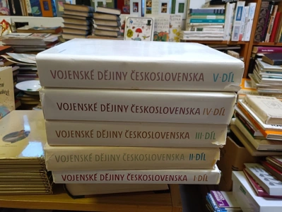 Vojenské dějiny Československa I. - V. díl kompletní (667924) pod komiksy