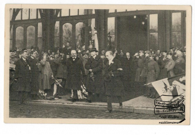 Tomáš Garrigue Masaryk - Masaryk příjezd presidenta 21.XII. 1918 - Vydal Čsl. Červený kříž k 75. narozeninám TGM č. 10 (320022s)