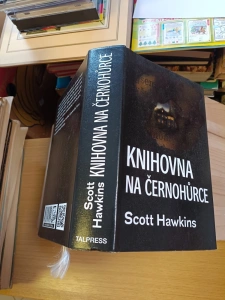 Knihovna na Černohůrce Scott Hawkins (309224+) vpravo od komiksů