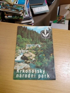 Mapa Krkonošský národní park - česky a vzadu popis i německy a rusky (552324)