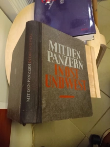 Mit den Panern in Ost und West - Erlebnisberichte von Mitkämpfern aus den Felzügen in Polen un Frankreich 1939/40 Herausgegeben von Generaloberst Guderian - německy - zajímavá fotopříloha (584024) Z11