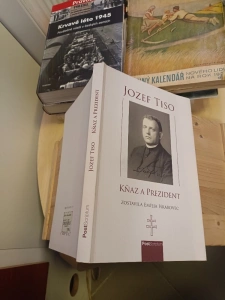 Jozef Tiso Kňaz a prezident zostavila Emília Hrabovec (599524) Z24