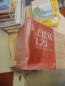 Lidé lži - Psychologie lidského zla - M. Scott Peck (611724) X1