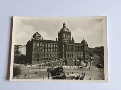 Pohlednice velký formát Praha Národní muzeum - foto Illek a Paul (623824)