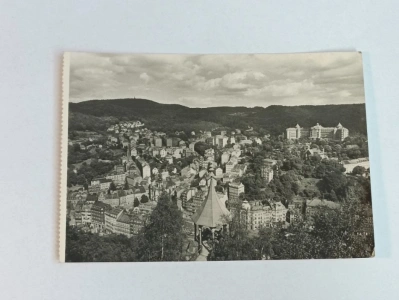 Pohlednice  Karlovy Vary - pohled na lázeňskou čtvrť (652024)