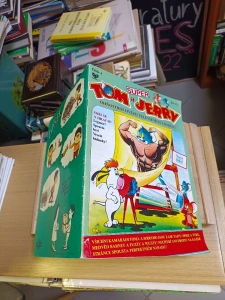 Komiks Super Tom a Jerry číslo 4 - Ohňostroj hvězd televizních comicsů! (660124)