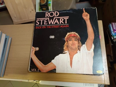 LP Rod Stewart Back on the street again (679724) GD7