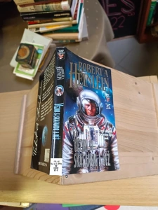 Vezmi si skafandr a běž Robert A. Heinlein (704224)