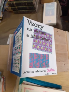 Kolekce ateliéru Květen č. 53 Vzory na pletení a háčkování (719824) C4