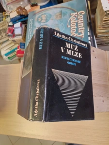 Muž v mlze Agatha Christieová - 4x Hercule Poirot, 4x Jane Marplová, 4x Tommy Beresford a Pentlička, 4x Parker Pyne, 4x Harley Quin (696924)