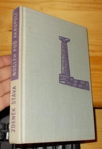 Nocleh pod Akropolí - Z. Šťáva (307015) kniha je na ext s