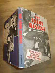 The Crime Busters -Edited by Angus Hall (32020)